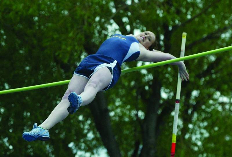 Rifle vaulters have good showing